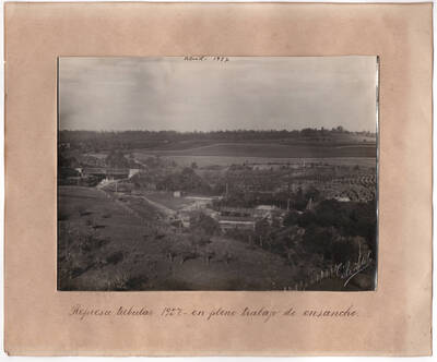 Vista de la represa de la Turbina del LLollelhue durante los trabajos de ensanche para la instalación de la segunda turbina